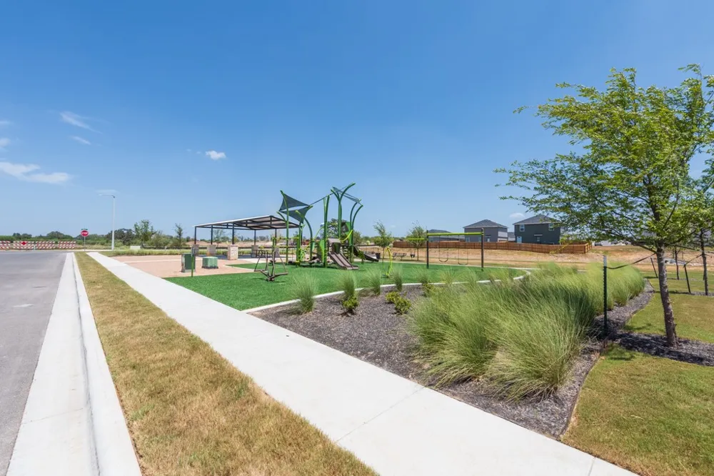 2115 Windflower Lane Luling, TX 78648
