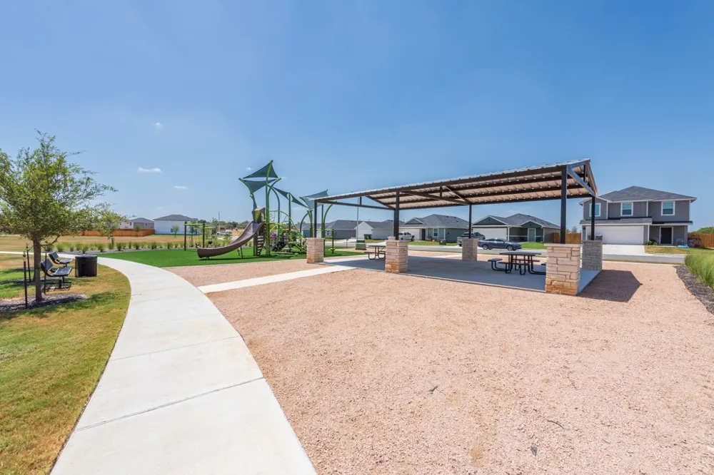 2115 Windflower Lane Luling, TX 78648