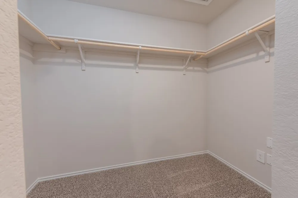 2115 Windflower Lane Luling, TX 78648