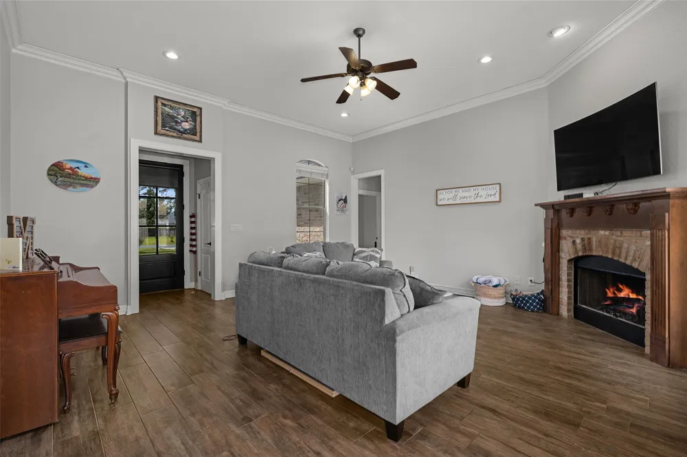 3911 Le Brooke Lane Benton, LA 71006