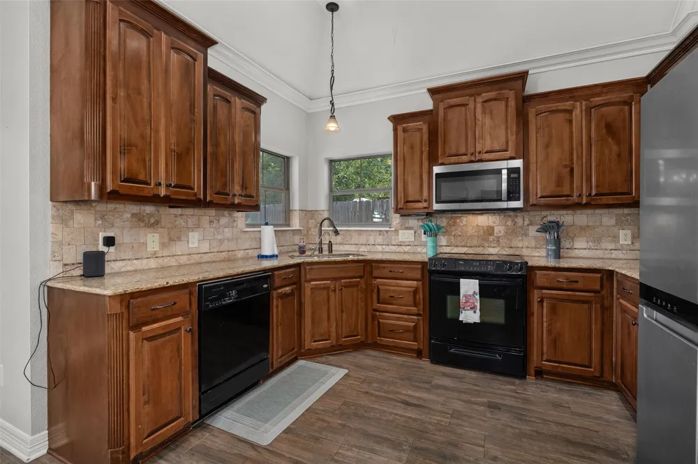 3911 Le Brooke Lane Benton, LA 71006