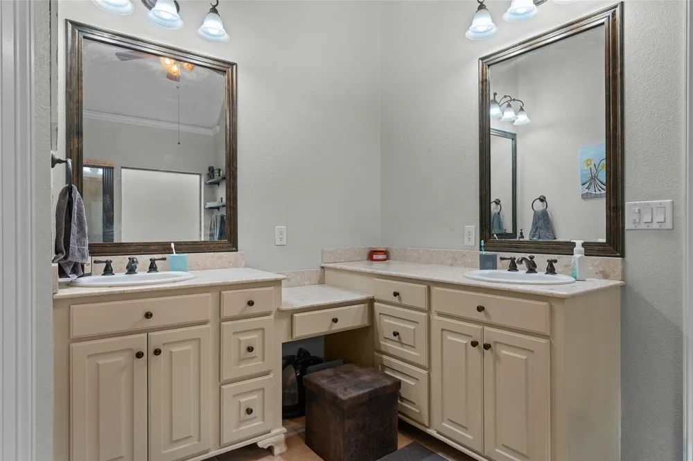 3911 Le Brooke Lane Benton, LA 71006