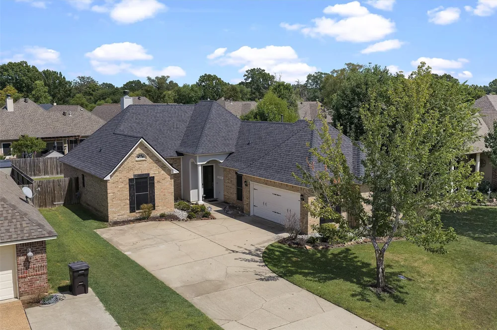 3911 Le Brooke Lane Benton, LA 71006