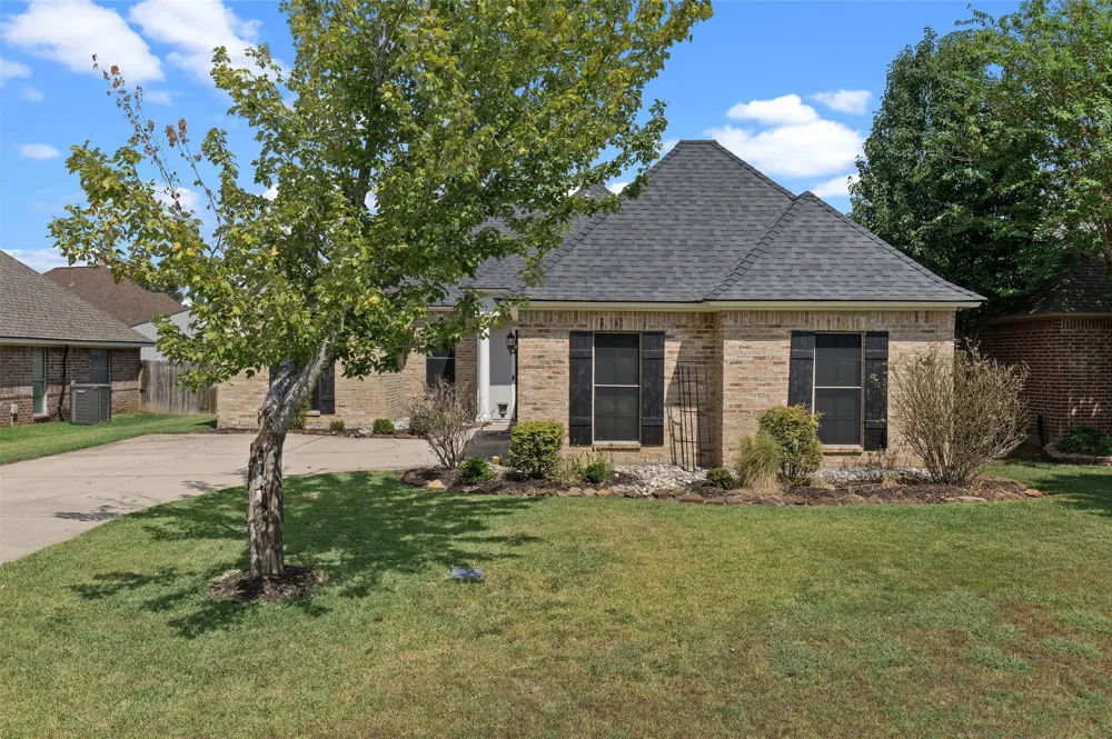 3911 Le Brooke Lane Benton, LA 71006