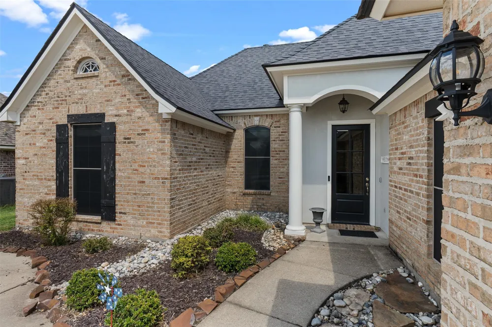 3911 Le Brooke Lane Benton, LA 71006