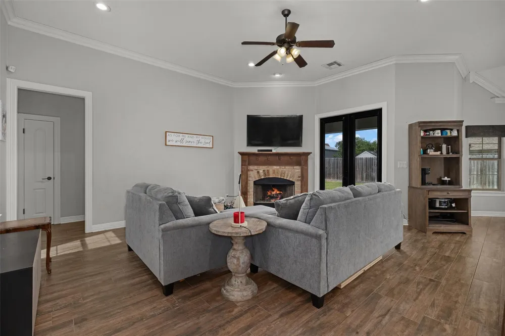3911 Le Brooke Lane Benton, LA 71006
