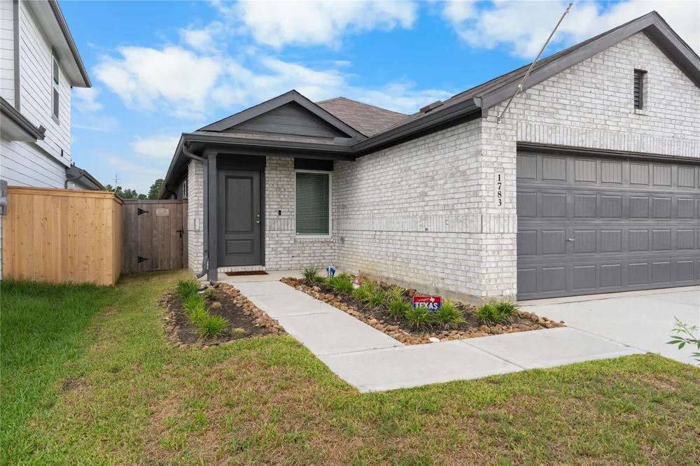 1783 Blue Whale Drive Crosby, TX 77532