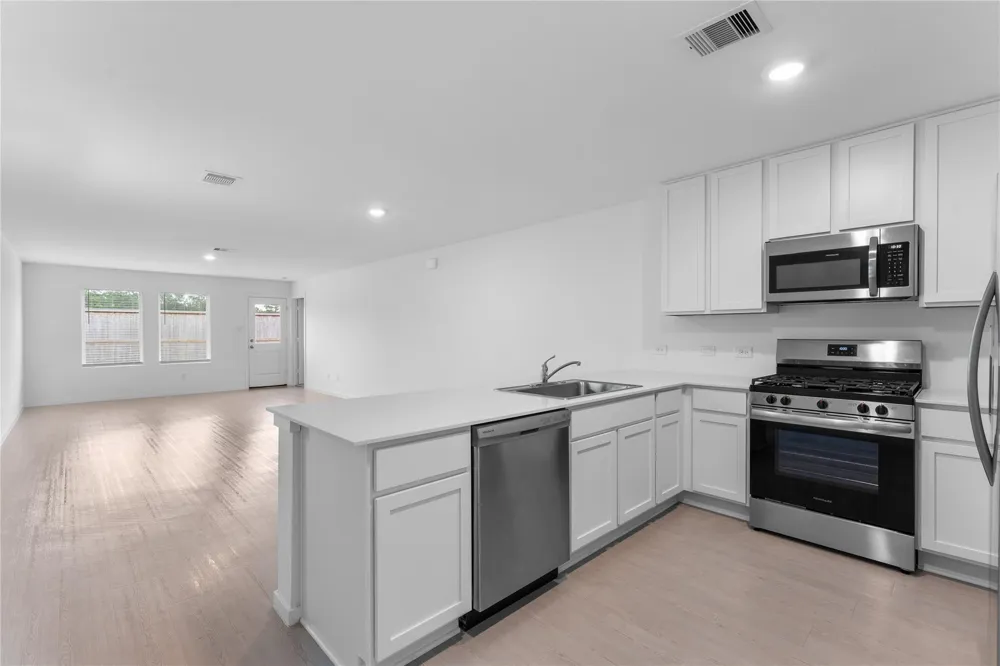 1783 Blue Whale Drive Crosby, TX 77532
