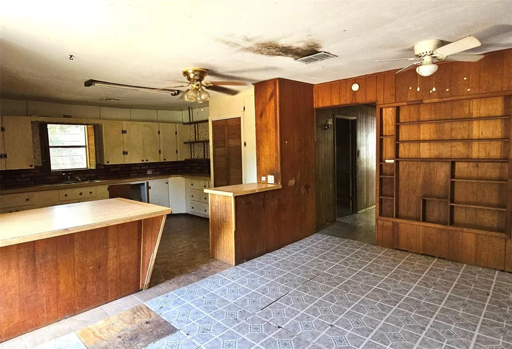 24 Peach Street Lolita, TX 77971