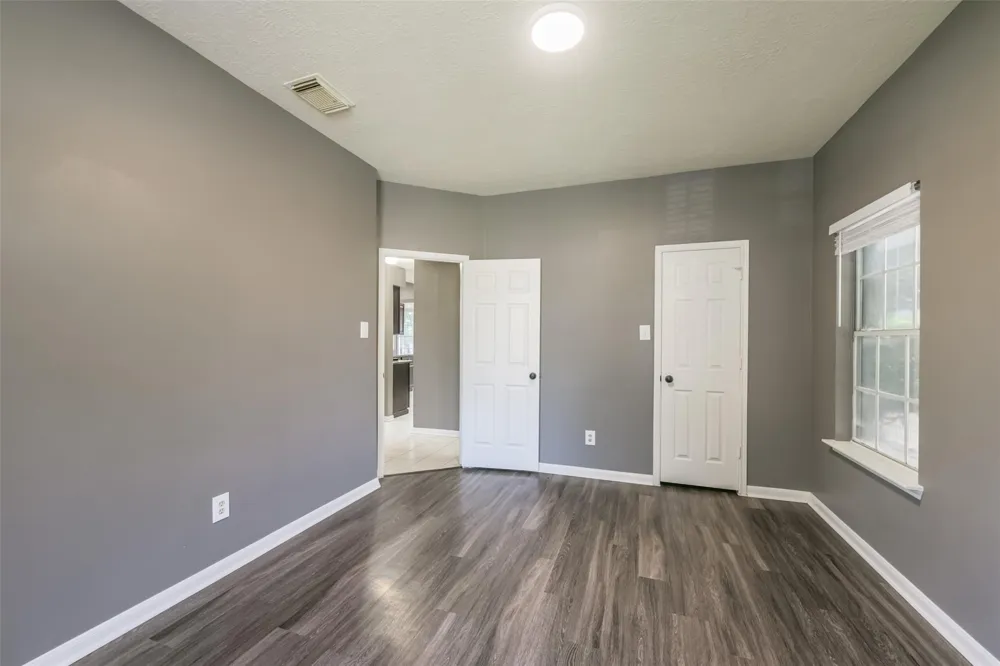 2509 S Mission Circle Friendswood, TX 77546