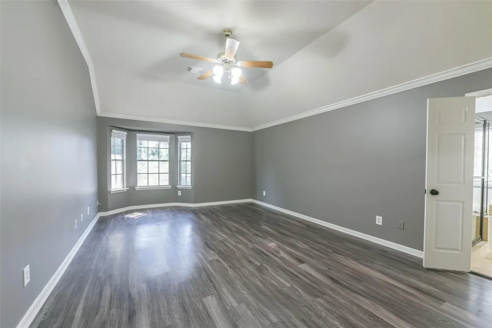 2509 S Mission Circle Friendswood, TX 77546