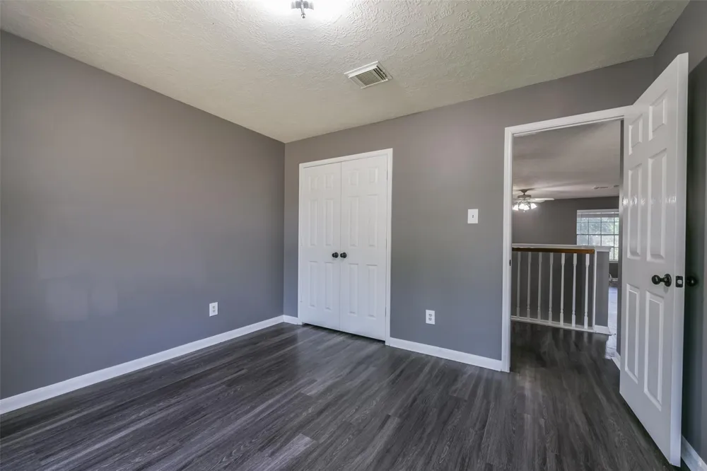 2509 S Mission Circle Friendswood, TX 77546