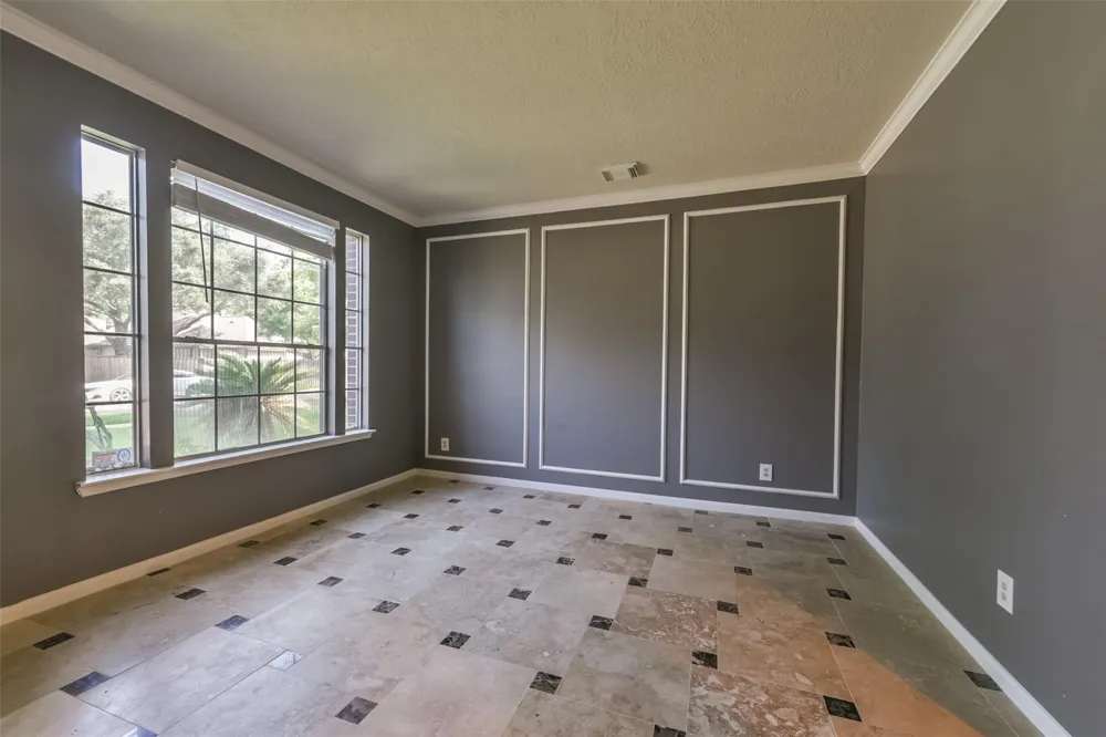 2509 S Mission Circle Friendswood, TX 77546