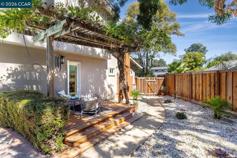 933 Brink Ct Concord, CA 94518