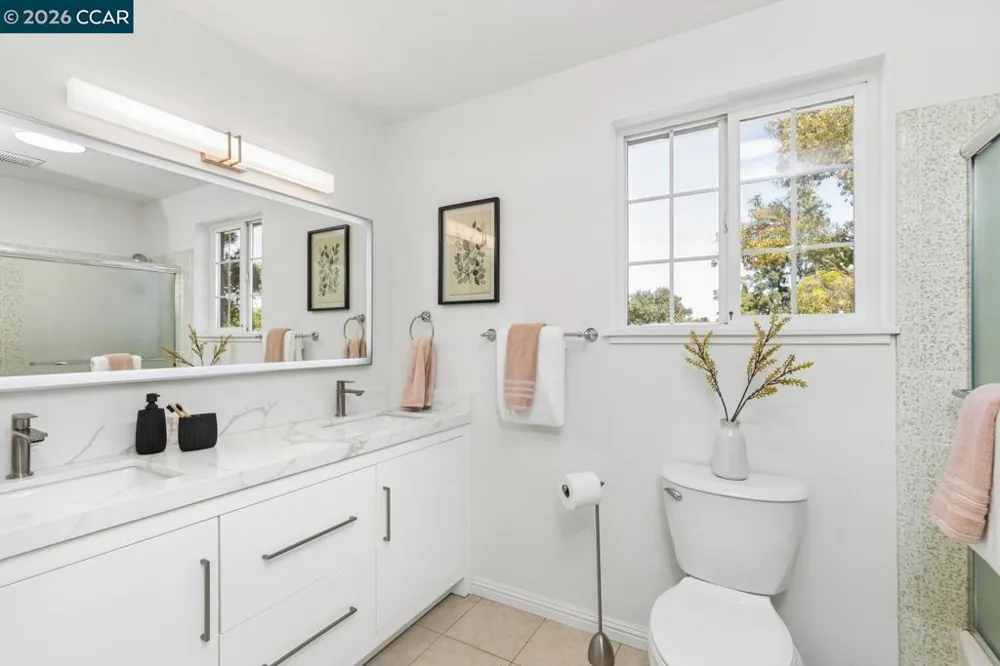 933 Brink Ct Concord, CA 94518