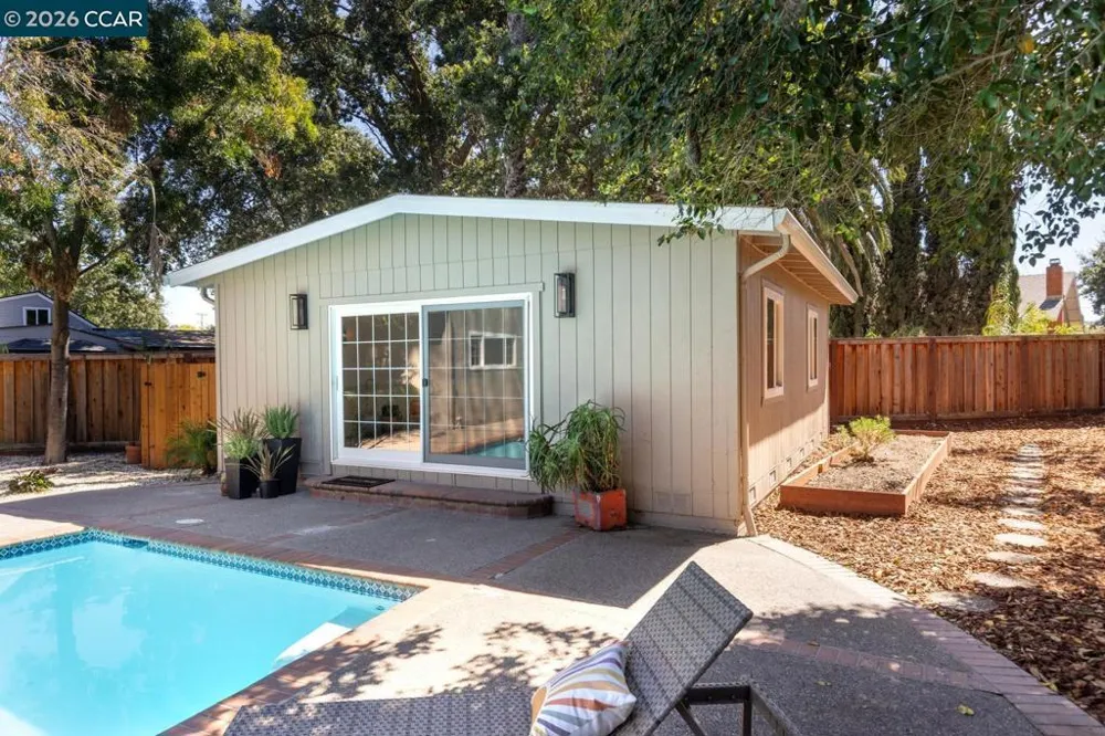 933 Brink Ct Concord, CA 94518
