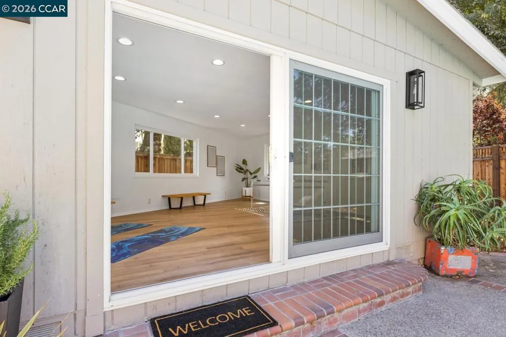 933 Brink Ct Concord, CA 94518