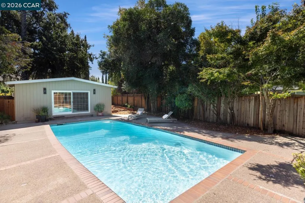 933 Brink Ct Concord, CA 94518