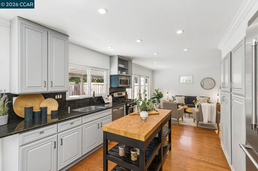 933 Brink Ct Concord, CA 94518