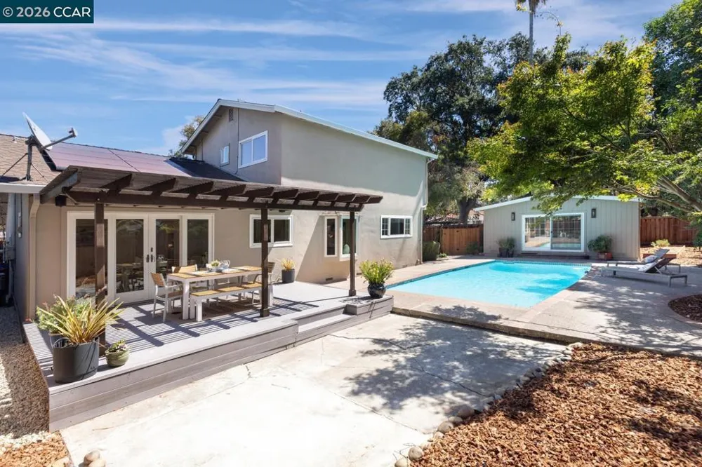 933 Brink Ct Concord, CA 94518