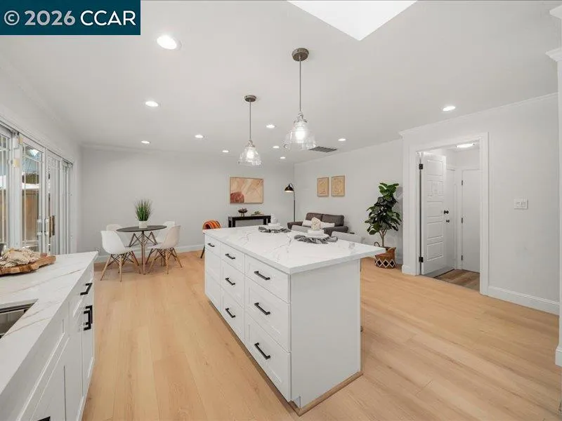3002 Deerpark Dr Walnut Creek, CA 94598