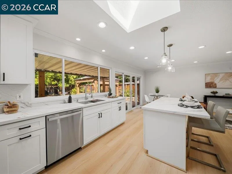 3002 Deerpark Dr Walnut Creek, CA 94598