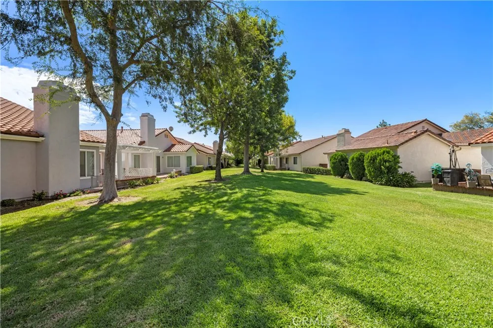27752 VIA SARASATE Mission Viejo, CA 92692