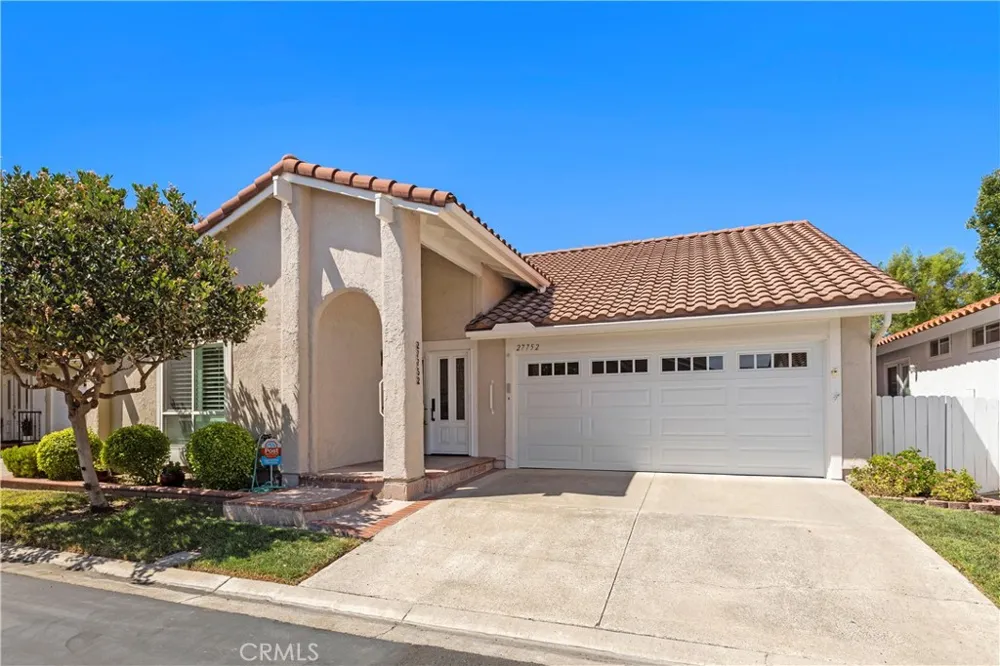 27752 VIA SARASATE Mission Viejo, CA 92692