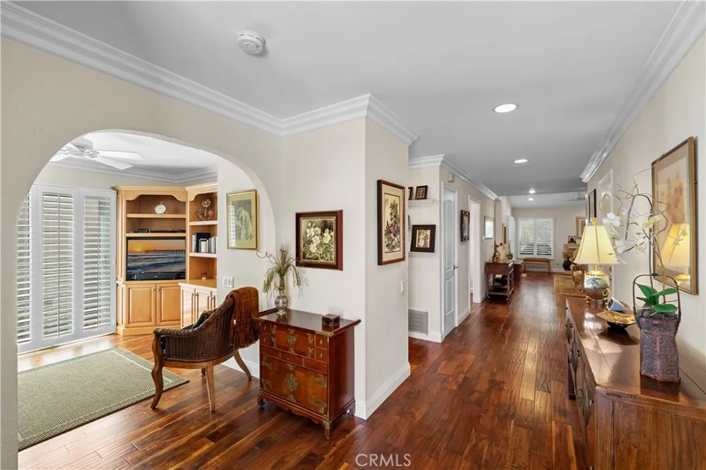 27752 VIA SARASATE Mission Viejo, CA 92692