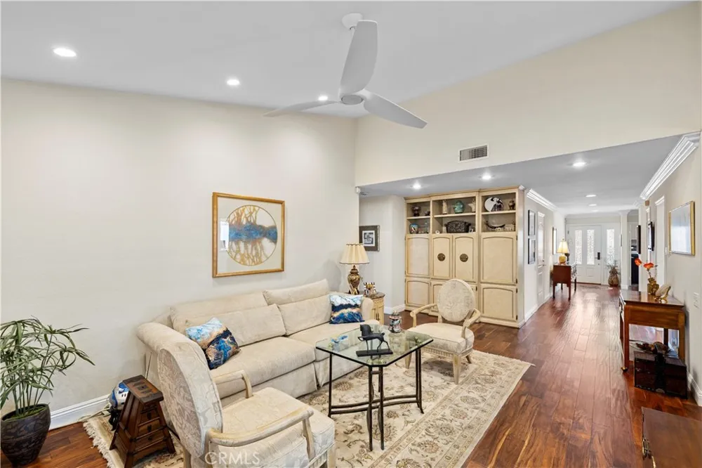27752 VIA SARASATE Mission Viejo, CA 92692
