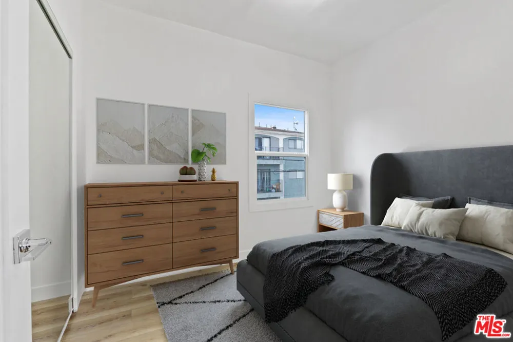 4203 Council Street Los Angeles, CA 90004