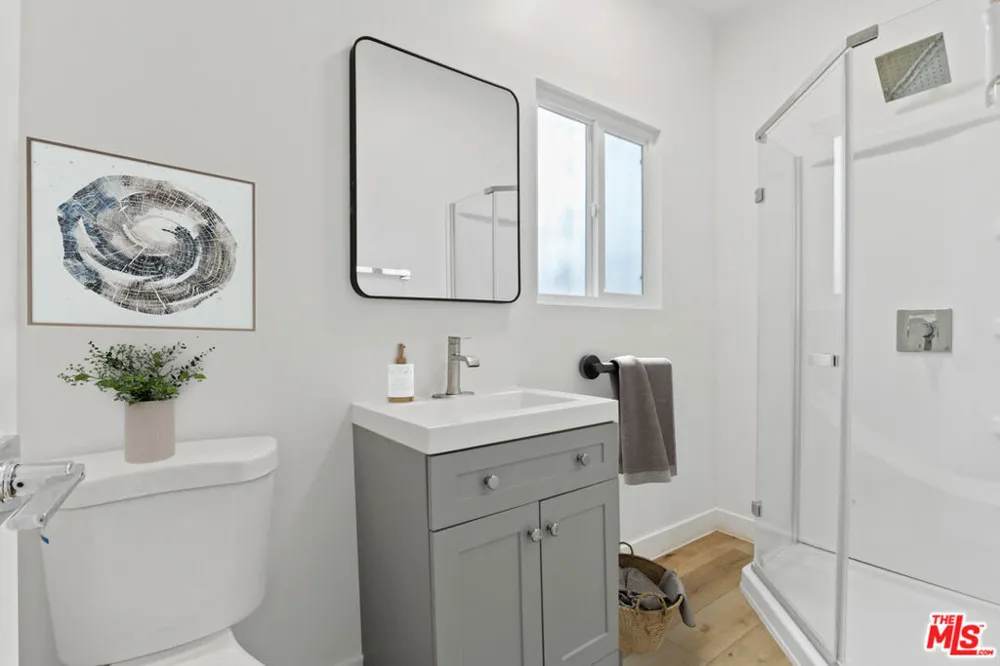 4203 Council Street Los Angeles, CA 90004