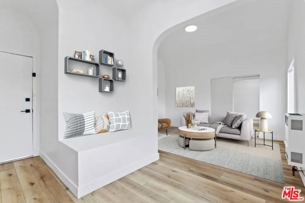 4203 Council Street Los Angeles, CA 90004