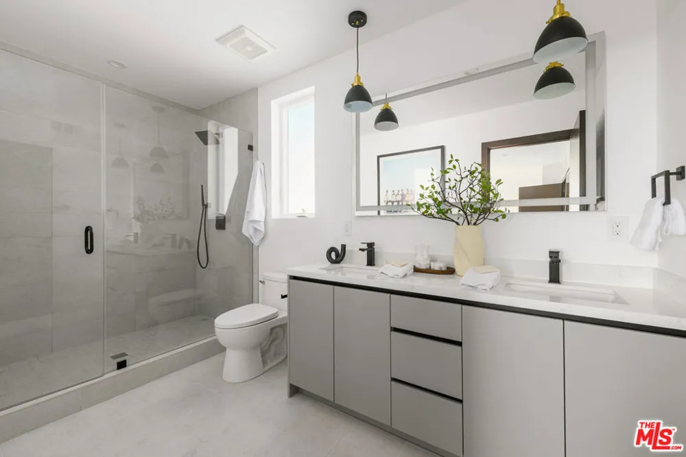 5845 David Avenue Los Angeles, CA 90034