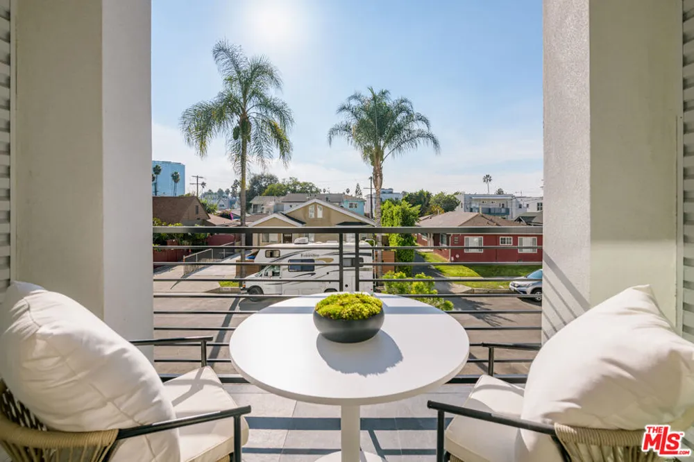 5845 David Avenue Los Angeles, CA 90034