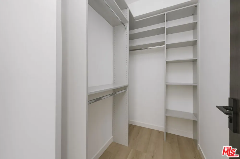 5845 David Avenue Los Angeles, CA 90034