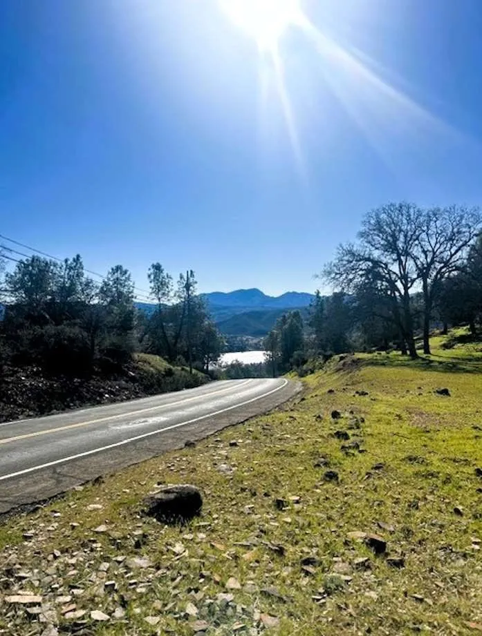 17426 Deer Hill Road Hidden Valley Lake, CA 95467