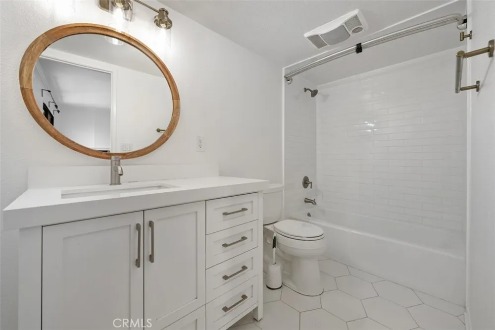 1404 Buena Vista #1 San Clemente, CA 92672