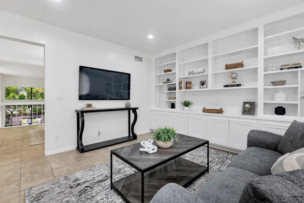 21500 Califa Street #159 Woodland Hills, CA 91367