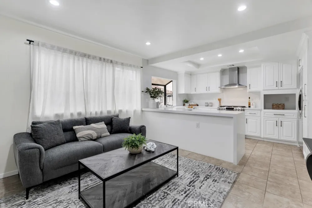 21500 Califa Street #159 Woodland Hills, CA 91367