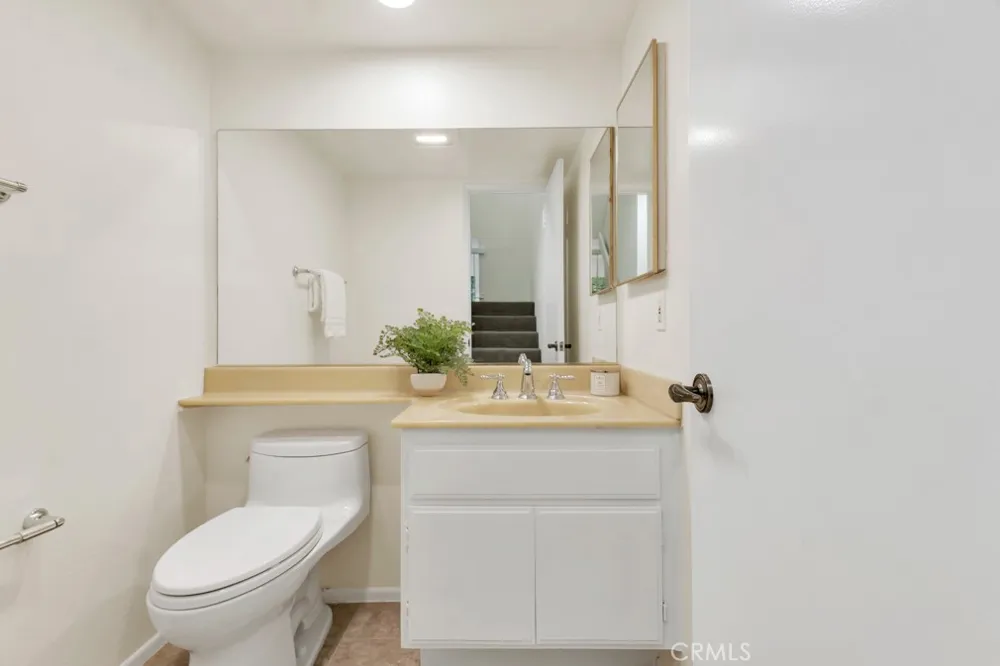 21500 Califa Street #159 Woodland Hills, CA 91367