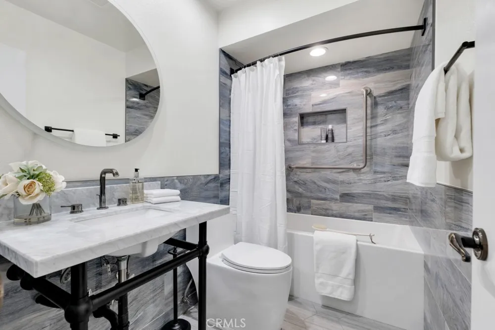 21500 Califa Street #159 Woodland Hills, CA 91367