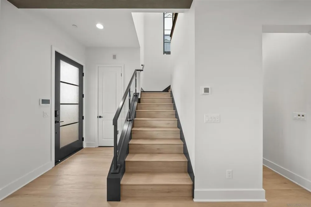 1260 Molara Ln Encinitas, CA 92024