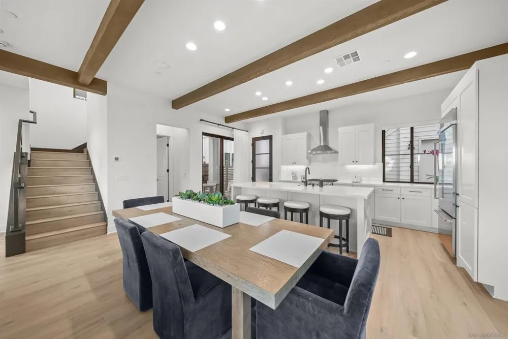 1260 Molara Ln Encinitas, CA 92024