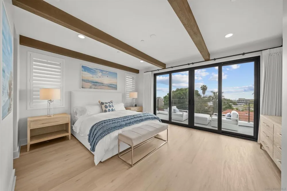 1260 Molara Ln Encinitas, CA 92024