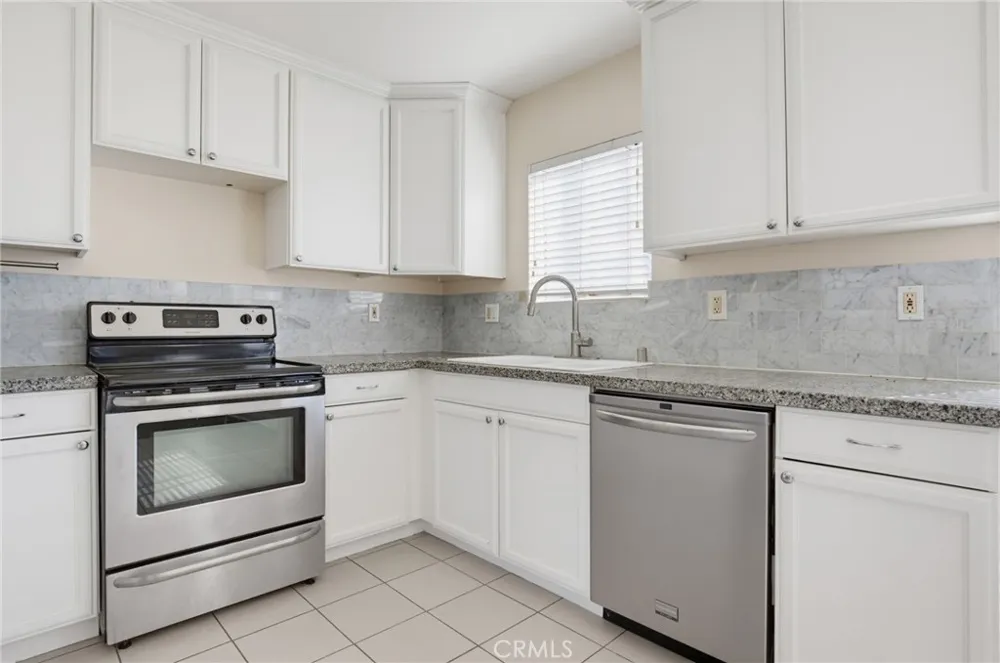 1401 E 3rd Street #16 Long Beach, CA 90802