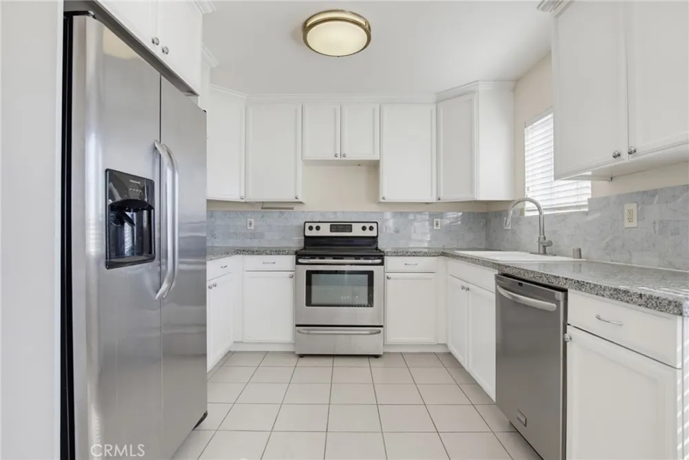 1401 E 3rd Street #16 Long Beach, CA 90802