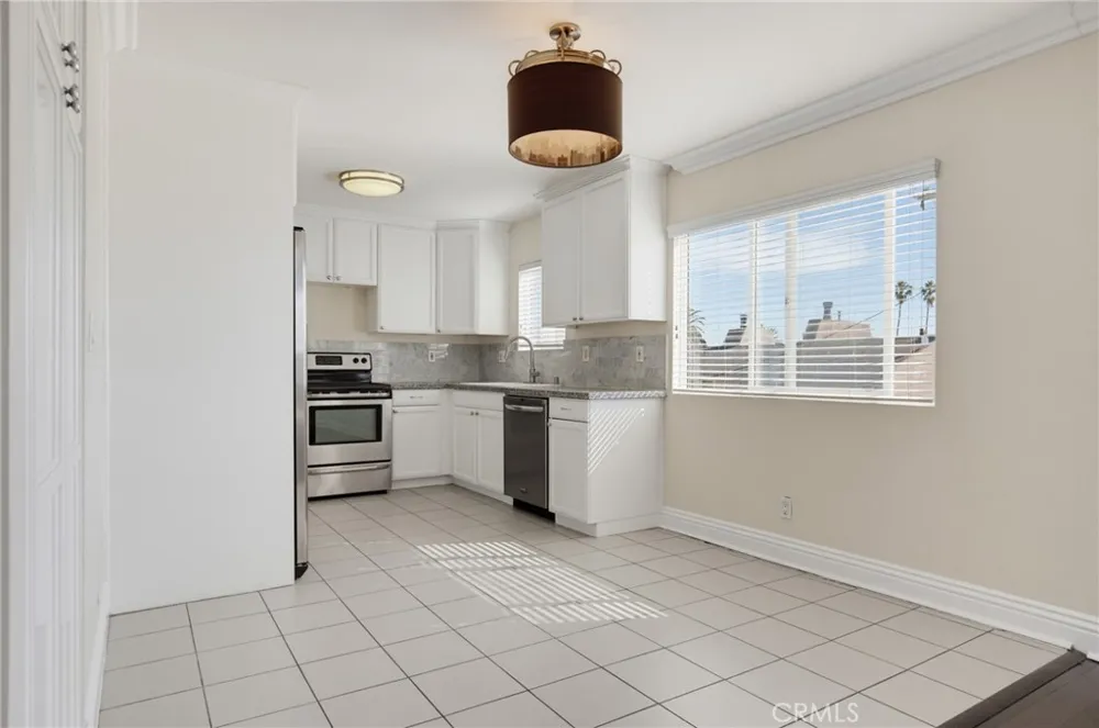 1401 E 3rd Street #16 Long Beach, CA 90802