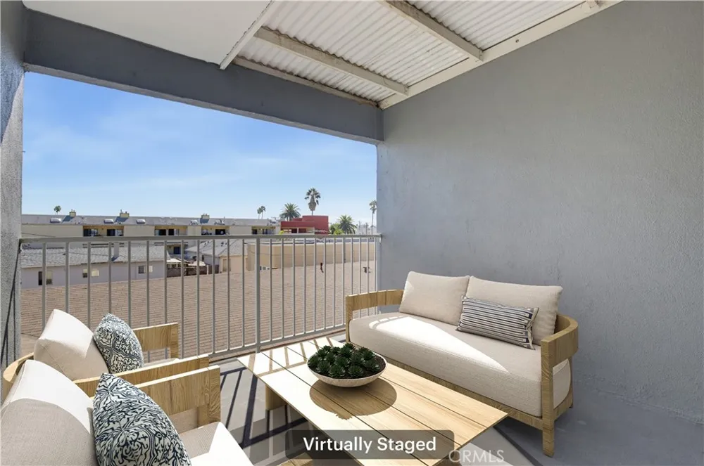 1401 E 3rd Street #16 Long Beach, CA 90802
