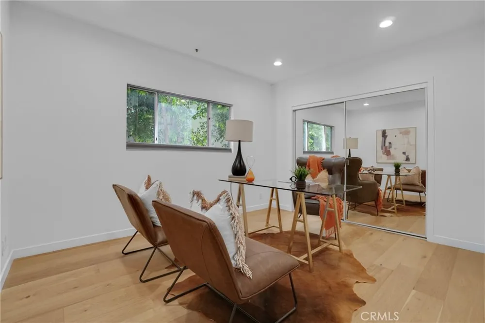1871 Greenfield Avenue #102 Los Angeles, CA 90025